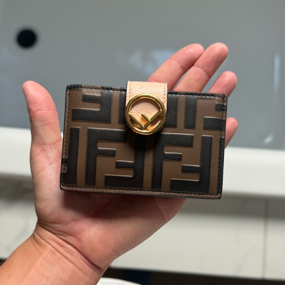 Fendi blush leather gusseted card holder/wallet